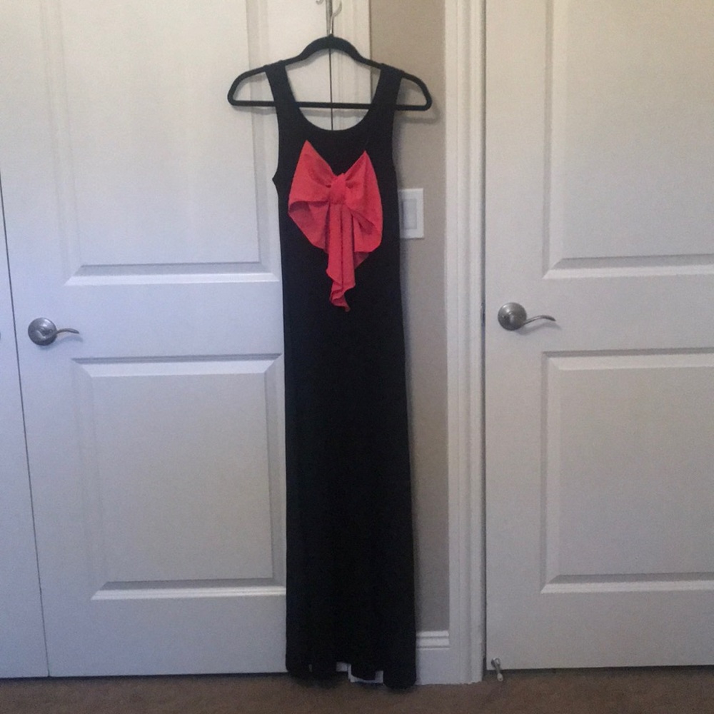 NWT Black & Pink Bow Maxi Dress